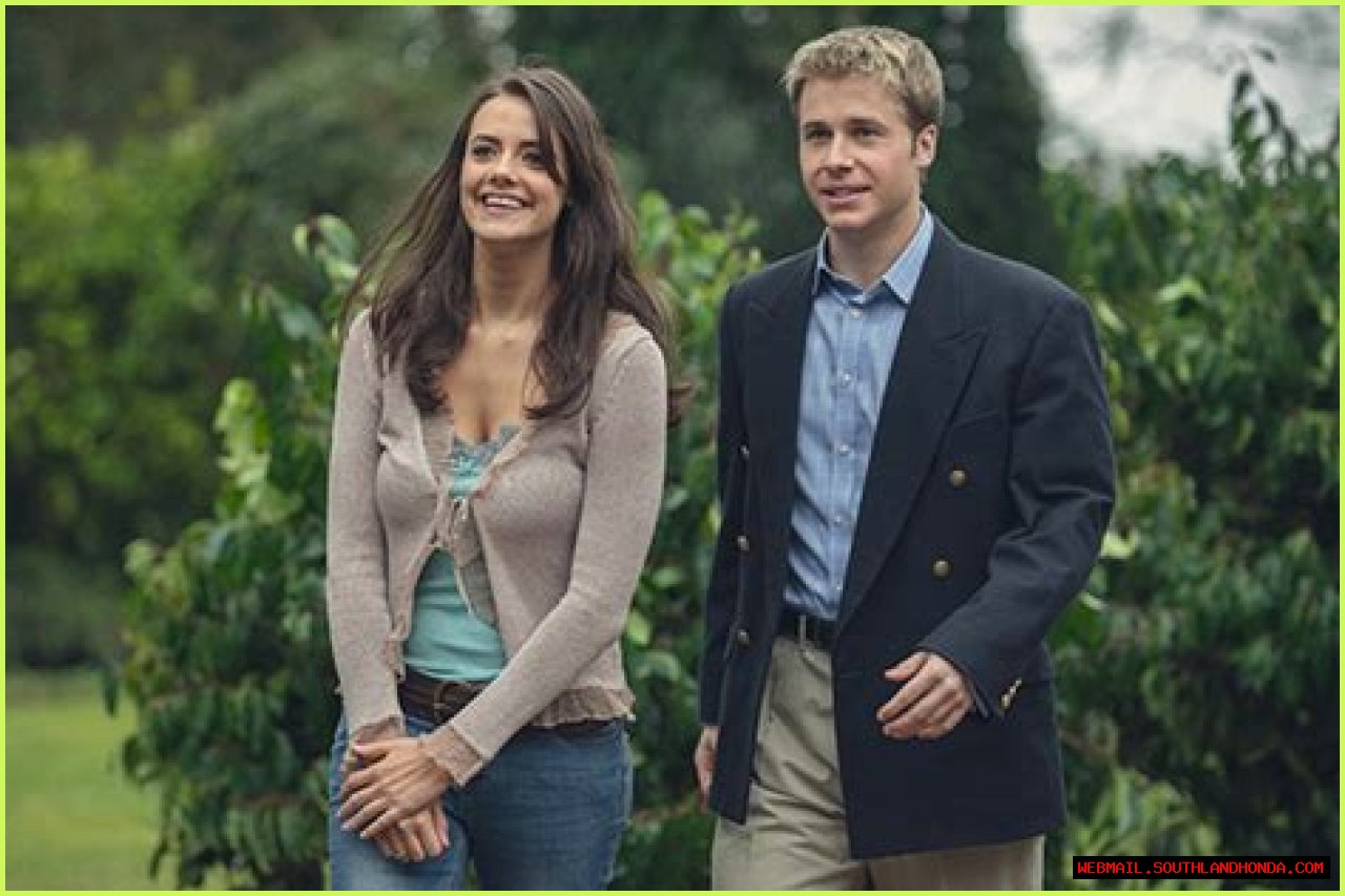 Are Clarke And Bellamy Dating In Real Life? Uncovering The Truth