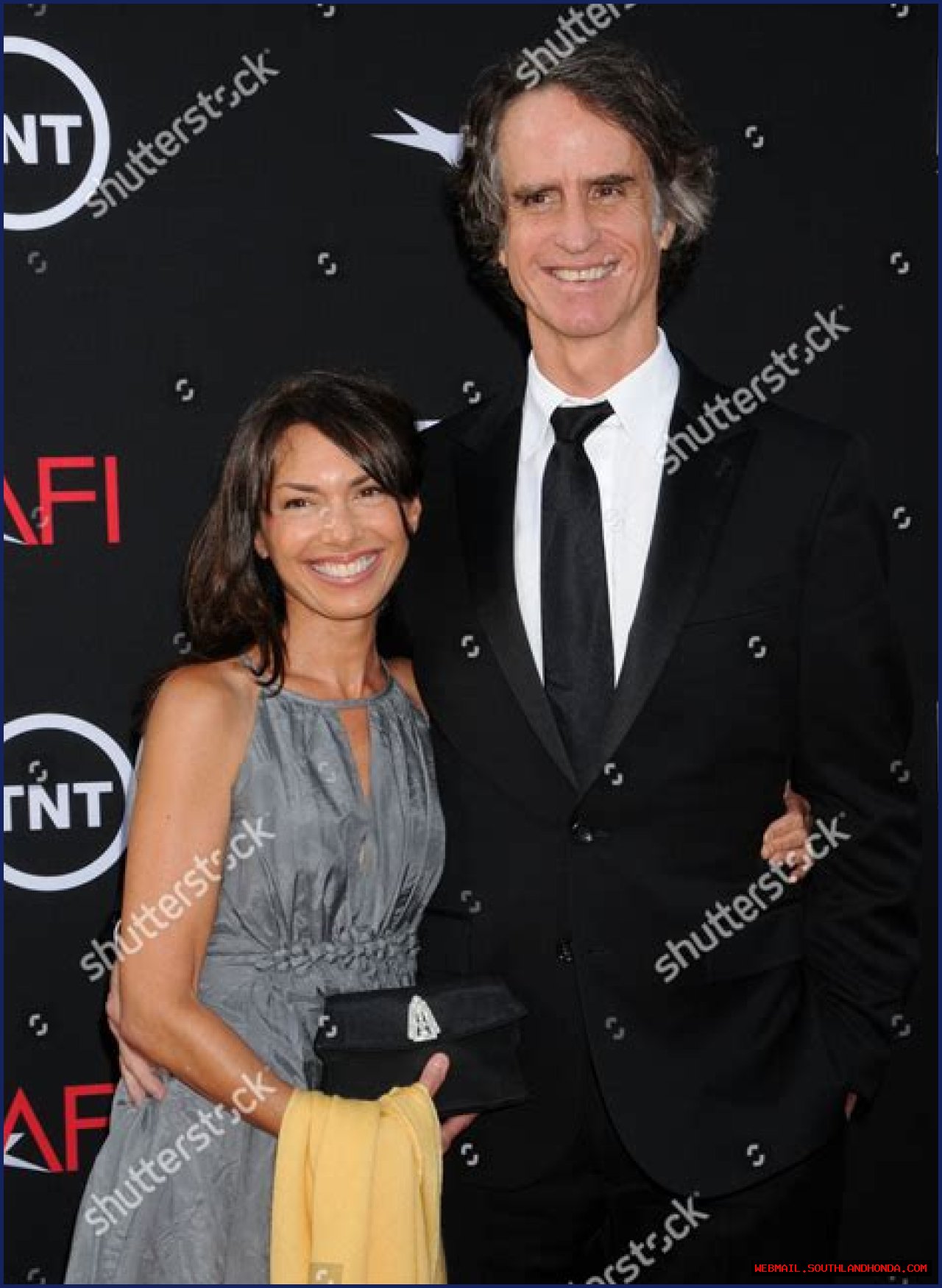 Meet Susanna Hoffs' Husband: An Exclusive Look Into Their Relationship