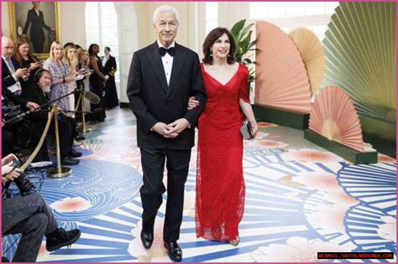 Unveiling The Private Life Of Jamie Dimon: Meet His Wife